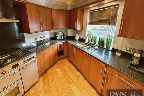 2 bedroom apartment for sale, Grove Park Crescent, Newcastle Upon Tyne NE3