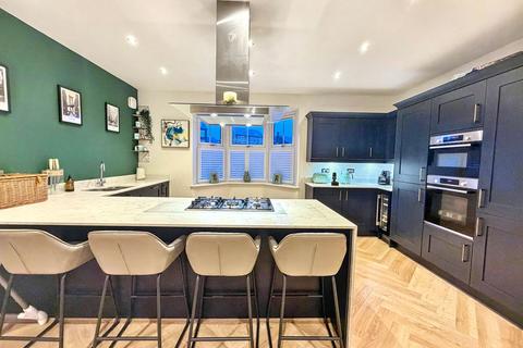5 bedroom detached house for sale, Somerset Avenue, Alnwick NE66