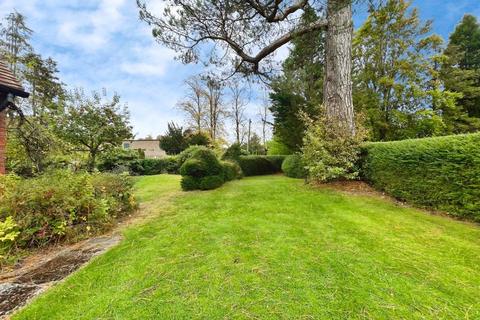4 bedroom bungalow for sale, Darras Road, Newcastle Upon Tyne NE20