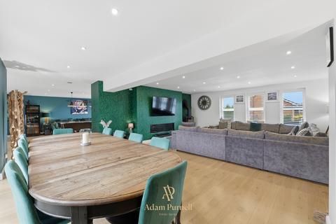 undefined, Salisbury Road, Burbage, LE10