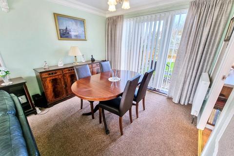 3 bedroom semi-detached house for sale, Hillhead Parkway, Newcastle upon Tyne NE5