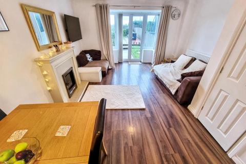 3 bedroom terraced house for sale, St. Marks Court, Newcastle upon Tyne NE5