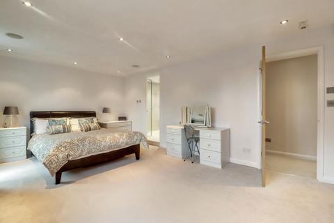 undefined, Heathpark Drive, Windlesham GU20