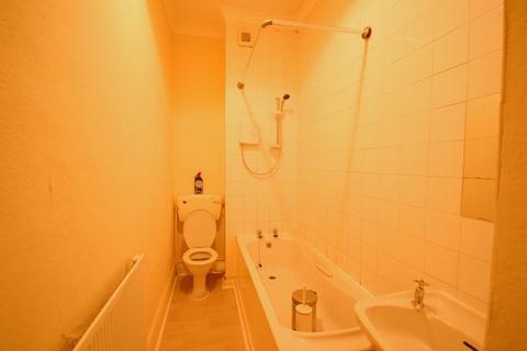 2 bedroom apartment to rent, Tavistock Road, Newcastle Upon Tyne NE2
