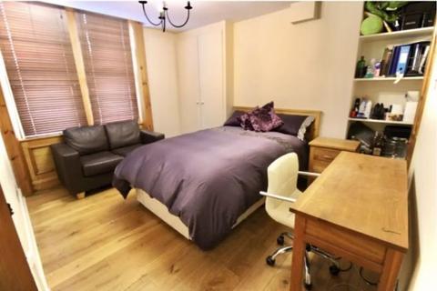2 bedroom house to rent, Buston Terrace, Newcastle Upon Tyne NE2