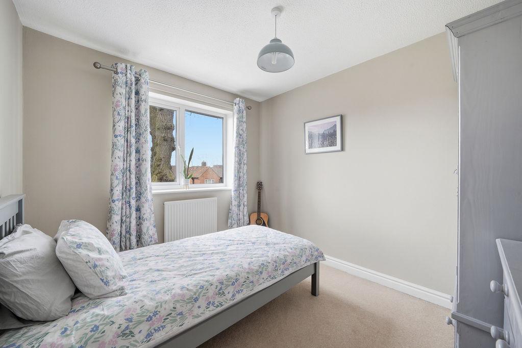 Guest bedroom