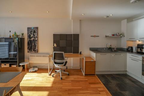 undefined, King Square Avenue, Bristol, BS2