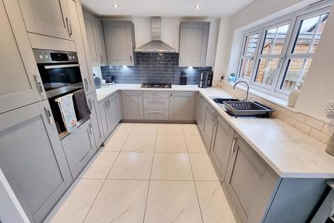 4 bedroom detached house for sale, Drumburgh Grove, Newcastle upon Tyne NE15