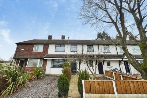 4 bedroom terraced house to rent, Chestnut Grove, Radcliffe