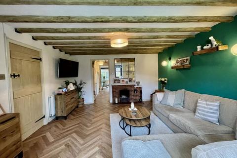 2 bedroom semi-detached house for sale, Heath End Road, Flackwell Heath HP10