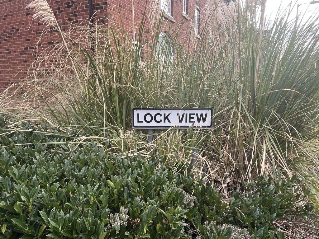 Lock View