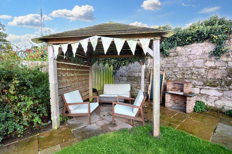 Covered seating area