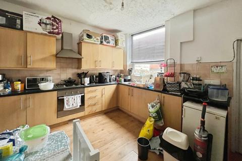 2 bedroom terraced house for sale, Bury Road, Tonge Fold