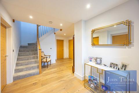 undefined, Park View, Chigwell IG7