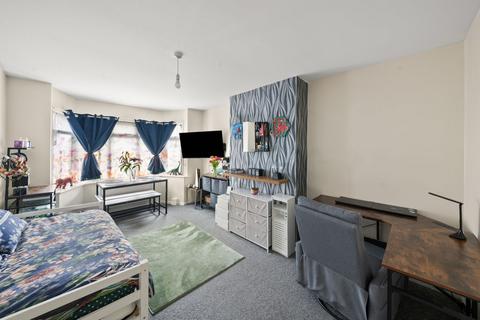 undefined, Petworth Close, Northolt
