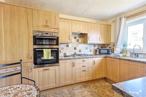 undefined, EDEN PARK BRIXHAM