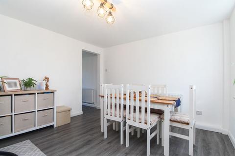 3 bedroom terraced house for sale, Lovell Road, Bedford MK42