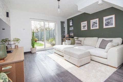 2 bedroom terraced house for sale, Aspen Walk, West Totton