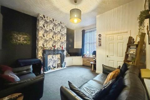 3 bedroom terraced house for sale, Peers Street, Bury
