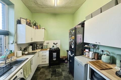 3 bedroom terraced house for sale, Peers Street, Bury