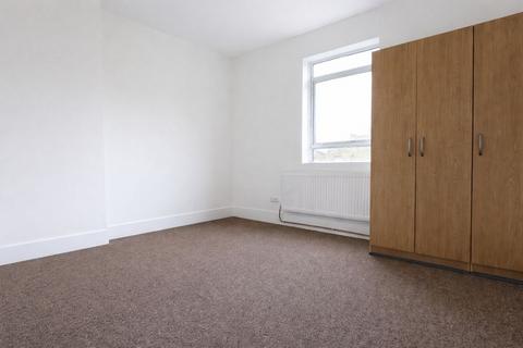 undefined, 2 bed room flat - Enfield Town EN1