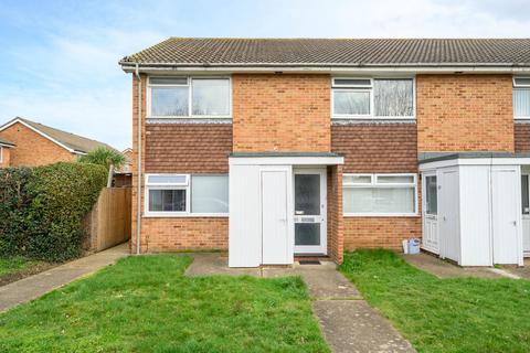 1 bedroom property for sale, Willowhayne Drive, Walton-On-Thames