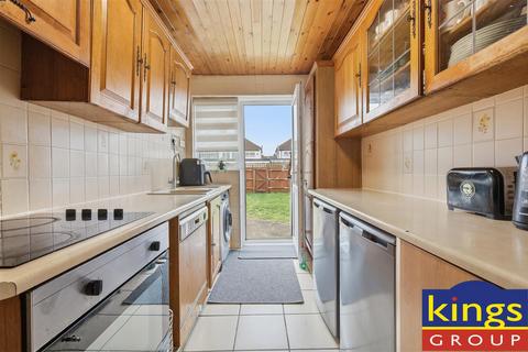 3 bedroom end of terrace house for sale, Banstead Gardens, Edmonton, N9