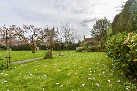 3 bedroom terraced house for sale, Roethorne Gardens, Tenterden, Kent