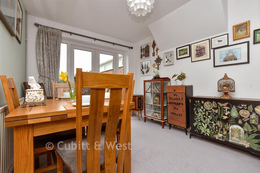 Lounge / Dining Room