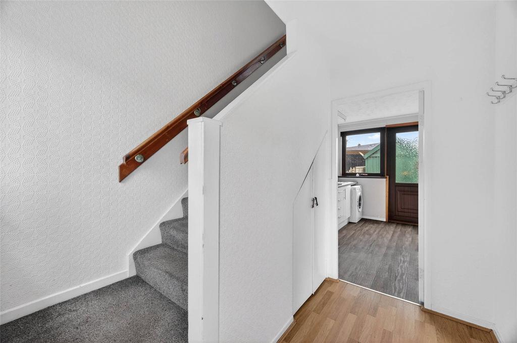 10 Muirfield Road