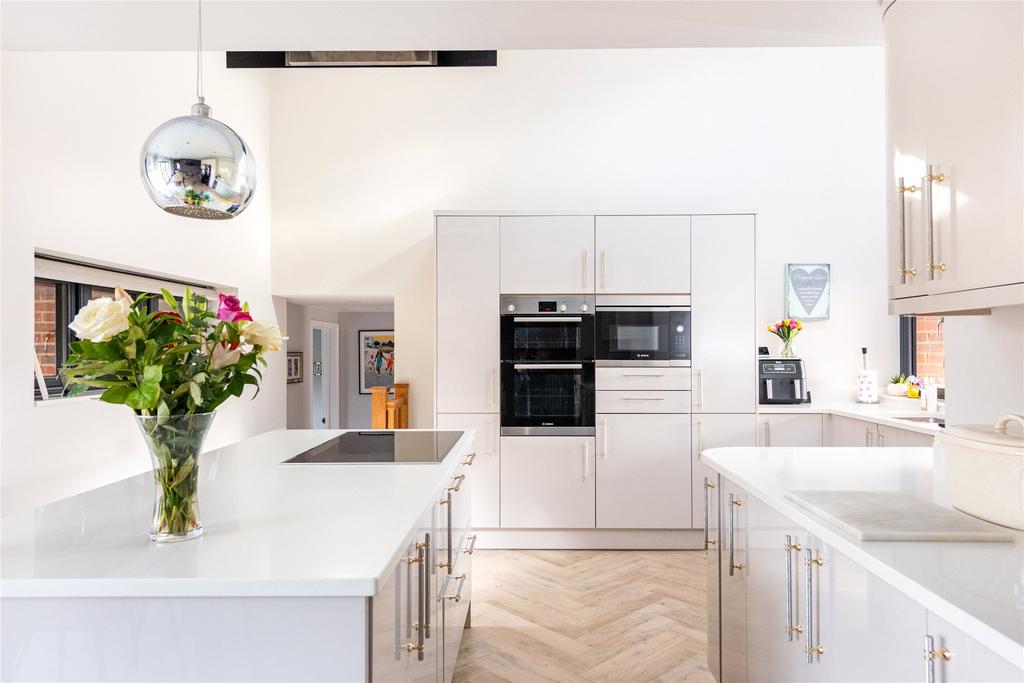 Kitchen/Breakfast