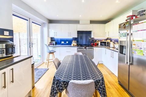 3 bedroom end of terrace house for sale, Bedford MK41