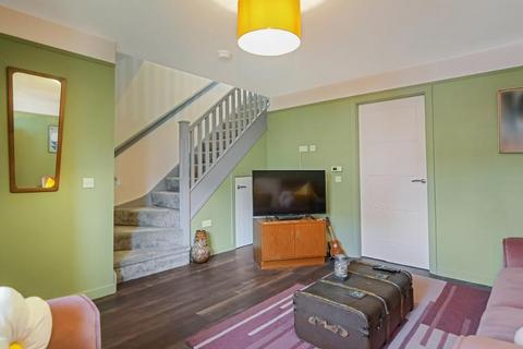 3 bedroom semi-detached house for sale, West Hallhill Farm Road, Glasgow, G33 4AH