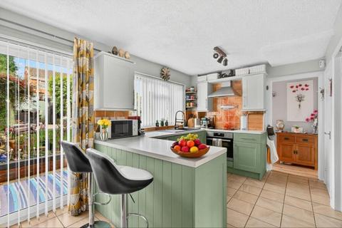 undefined, Ventnor Gardens, Bramingham, Luton, Bedfordshire, LU3 3SL
