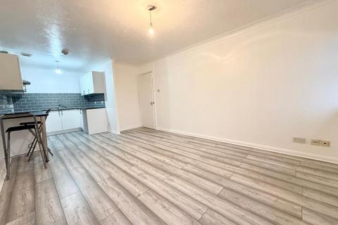 undefined, Barons Court, Old Bedford Road Area, Luton, Bedfordshire, LU2 7EY