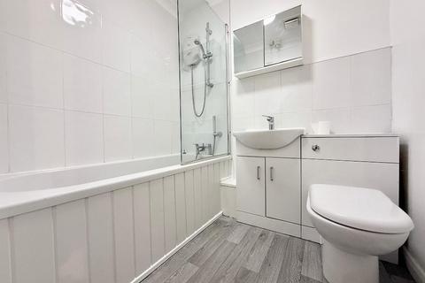 undefined, Barons Court, Old Bedford Road Area, Luton, Bedfordshire, LU2 7EY