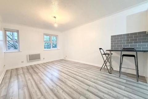 undefined, Barons Court, Old Bedford Road Area, Luton, Bedfordshire, LU2 7EY