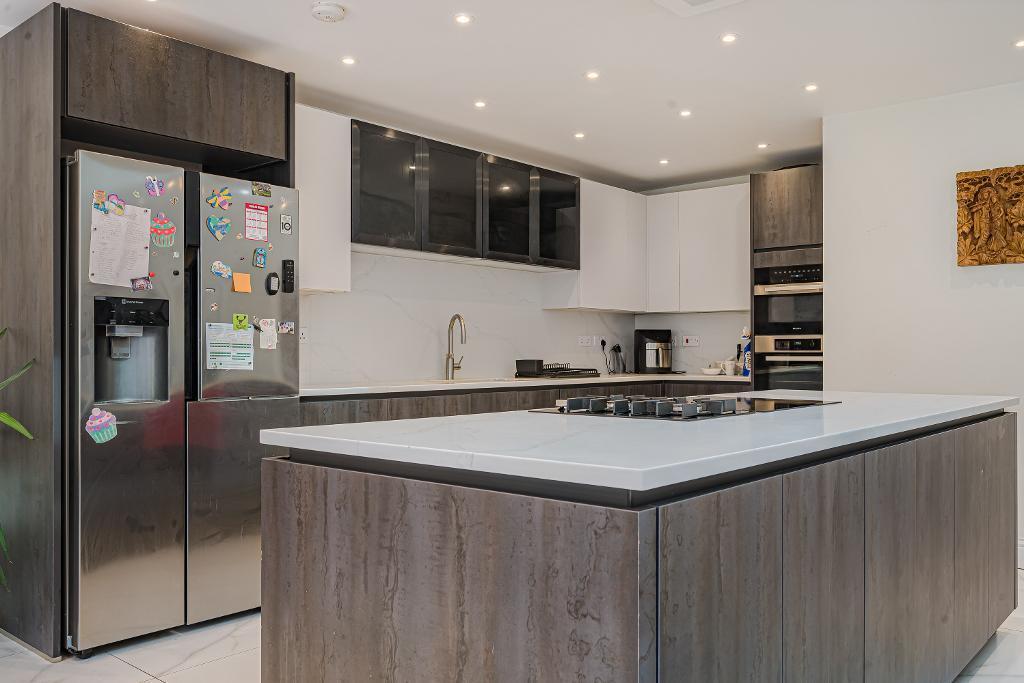 Kitchen/dining/family room