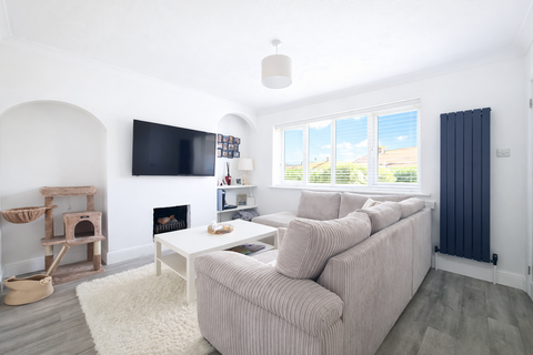 3 bedroom semi-detached house for sale, Redsull Avenue, Deal CT14