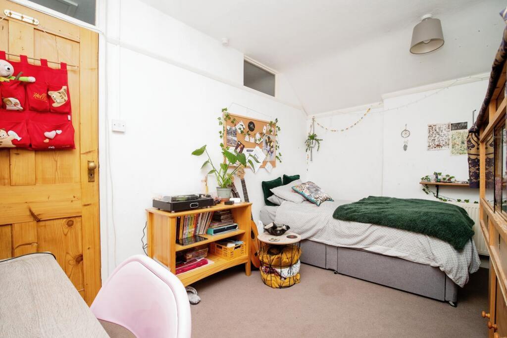 Annexe Bedroom Three