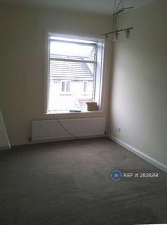 3 bedroom terraced house to rent, John Street, Bradford, BD13