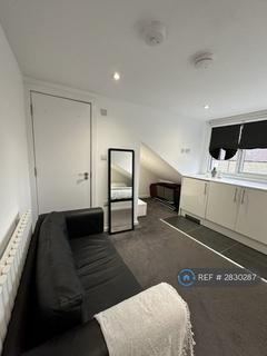 Studio to rent, London, London, NW2