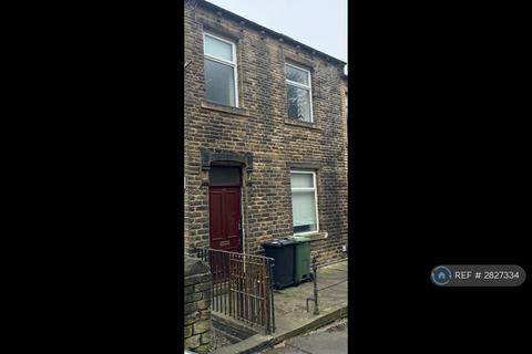 Whitegate Road, Huddersfield, HD4
