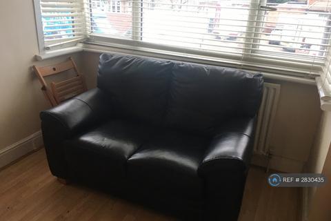 undefined, Whitton Dene, Isleworth, TW7