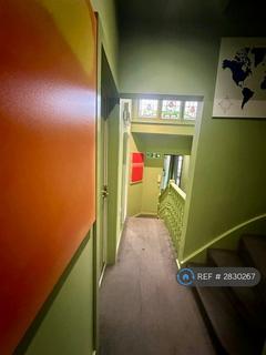 1 bedroom in a house share to rent, London, London, NW2