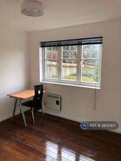 undefined, Baldwin Gardens, Hounslow, TW3