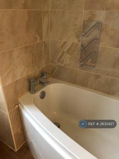 2 bedroom flat to rent, Baldwin Gardens, Hounslow, TW3