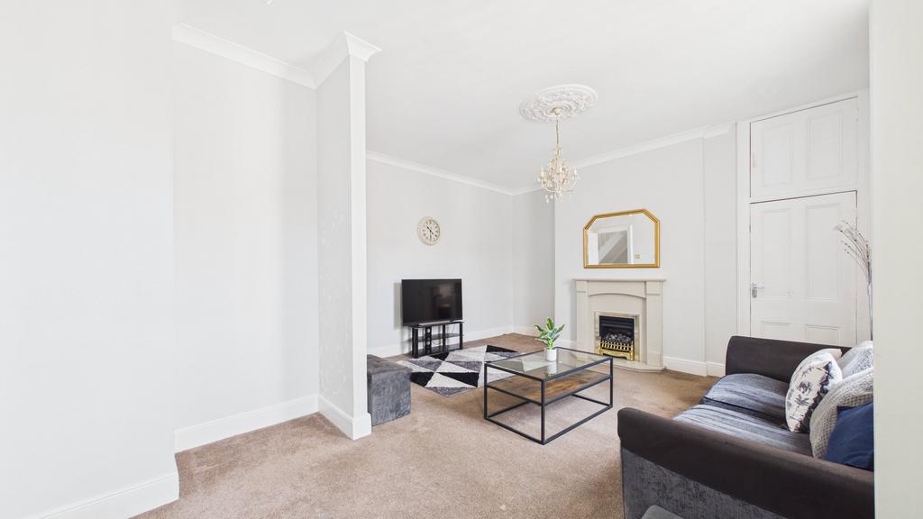 Living Room (3)