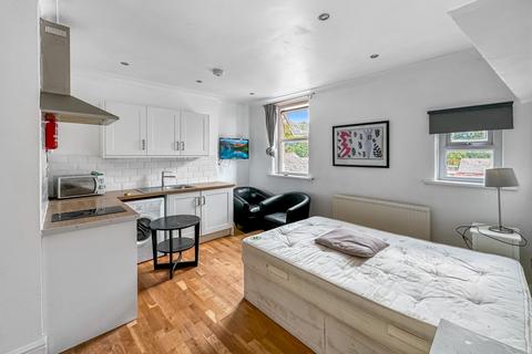 undefined, Cathedral Road, Cardiff, CF11
