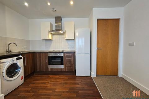 2 bedroom flat to rent, Poplar House,  Phoebe Street, Salford